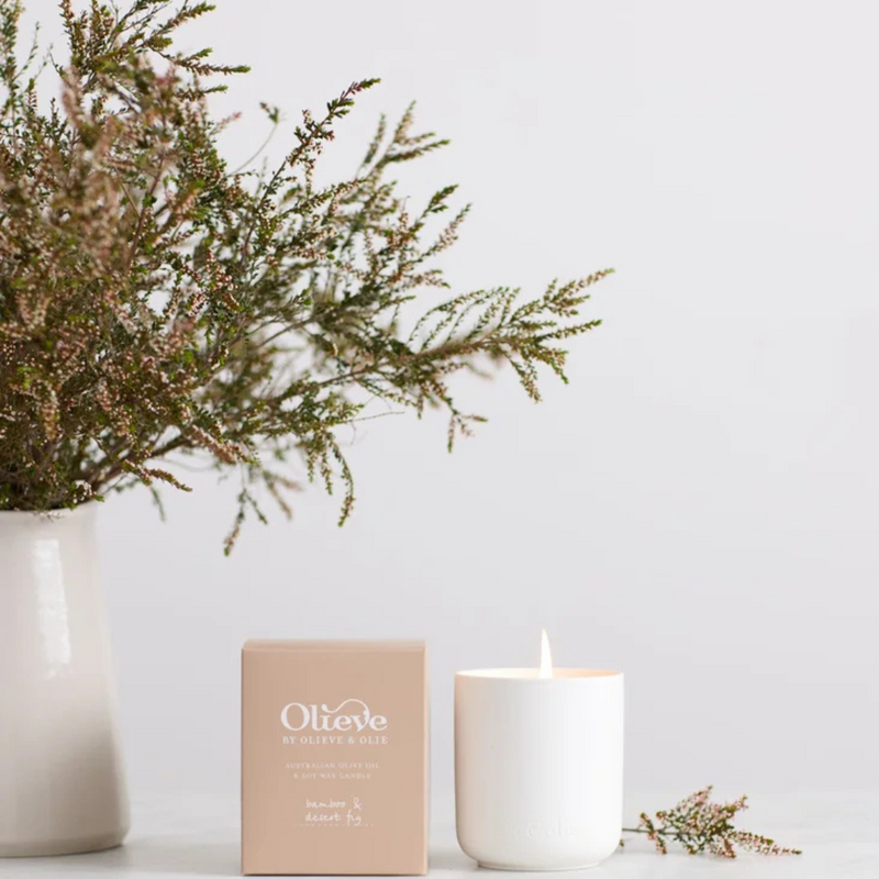 OLIEVE & OLIE CANDLE [F:Bamboo & Desert Fig]